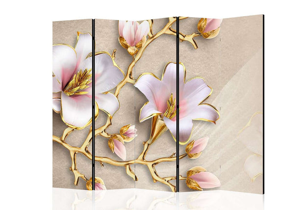 Screen, White flowers with golden leaves on a beige background