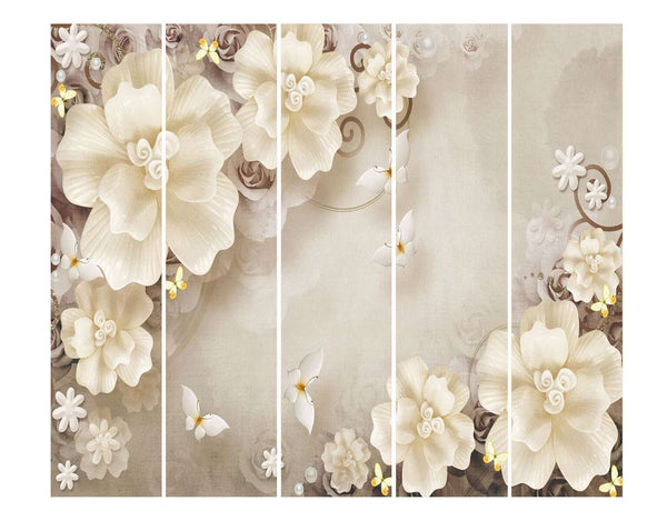 Screen, Sprigs of white roses